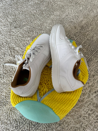 Coke White Shoe Wash Bag